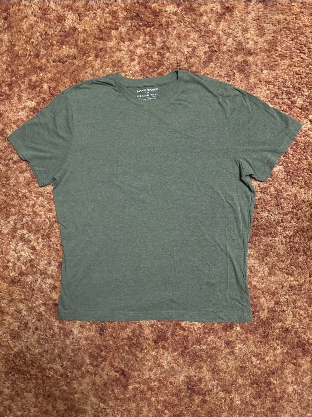 Banana Republic Short Sleeve Crew Tee in Olive